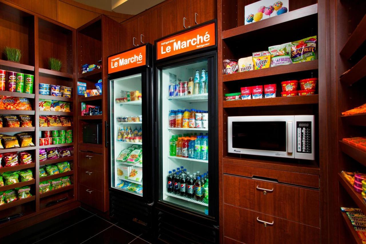 Courtyard Par Marriott Montreal Centre-Ville Esterno foto