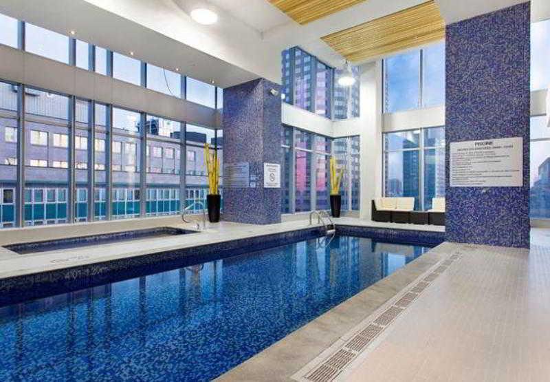 Courtyard Par Marriott Montreal Centre-Ville Esterno foto